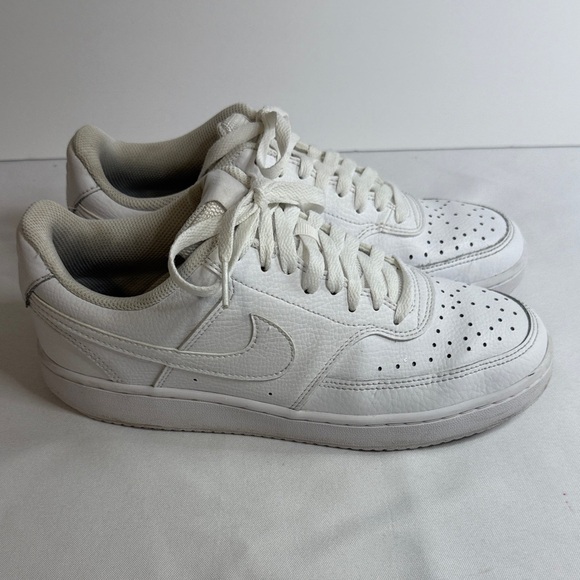 Nike White Women's Sneakers - Picture 2 of 7